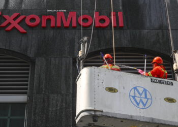 ExxonMobil entra nel mercato carburanti in Ecuador