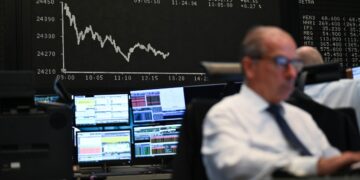 Spread Btp-Bund in calo a 57 punti, collocati 1,2 miliardi di titoli di Stato all’asta