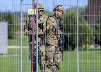 Nyt, ‘forze Usa in posizione per un eventuale attacco all’Iran’