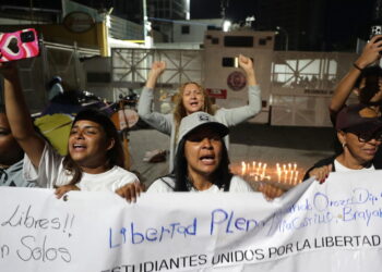 Venezuela, slitta il voto in Parlamento sulla legge di amnistia