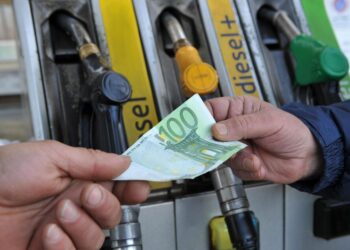 Niente misure sulle accise, gasolio a 2,6 euro in autostrada