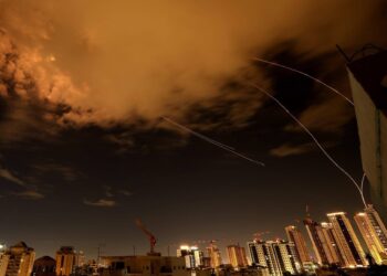 Iran, Israele: “Missili lanciati contro di noi potrebbero colpire anche l’Italia”