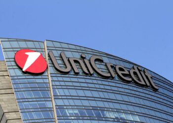Unicredit: Degl’Innocenti (Unimi), ‘premio contenuto eviterebbe controllo totale Commerzbank’